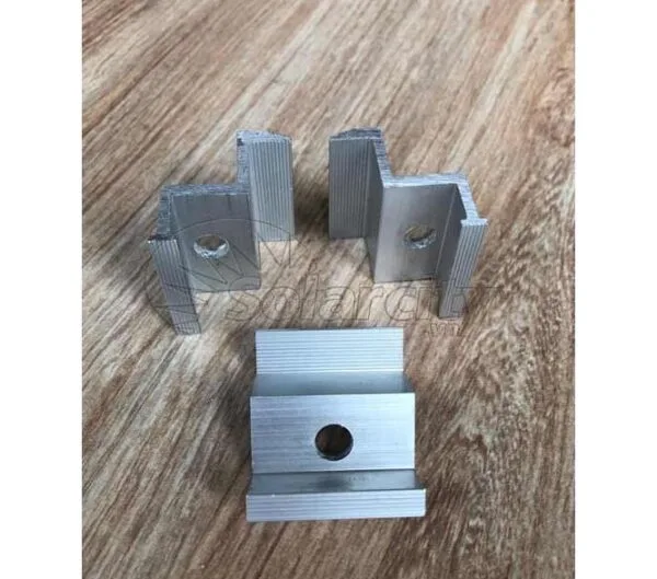Phụ kiện lắp năng lượng Bát kẹp bìa tấm pin mặt trời không ốc B2 tại Bình Thuận