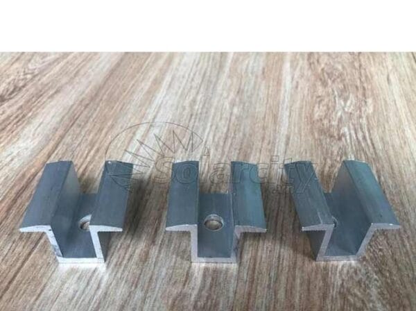 Phụ kiện lắp năng lượng Bát kẹp giữa tấm pin mặt trời không ốc G2 tại Bình Thuận